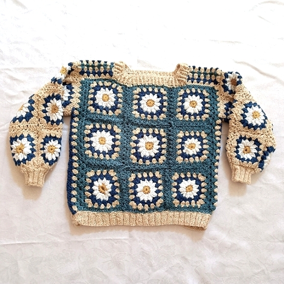 NEW Crochet Granny Squares Daisies Chunky Handknitted Sweater Size M Blue Cream - Picture 8 of 14